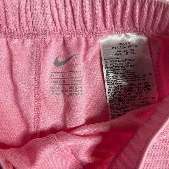 Art & Class girls' swimsuit mixed of different colors. Size S (6/7). And M (8). - Picture 12 of 12